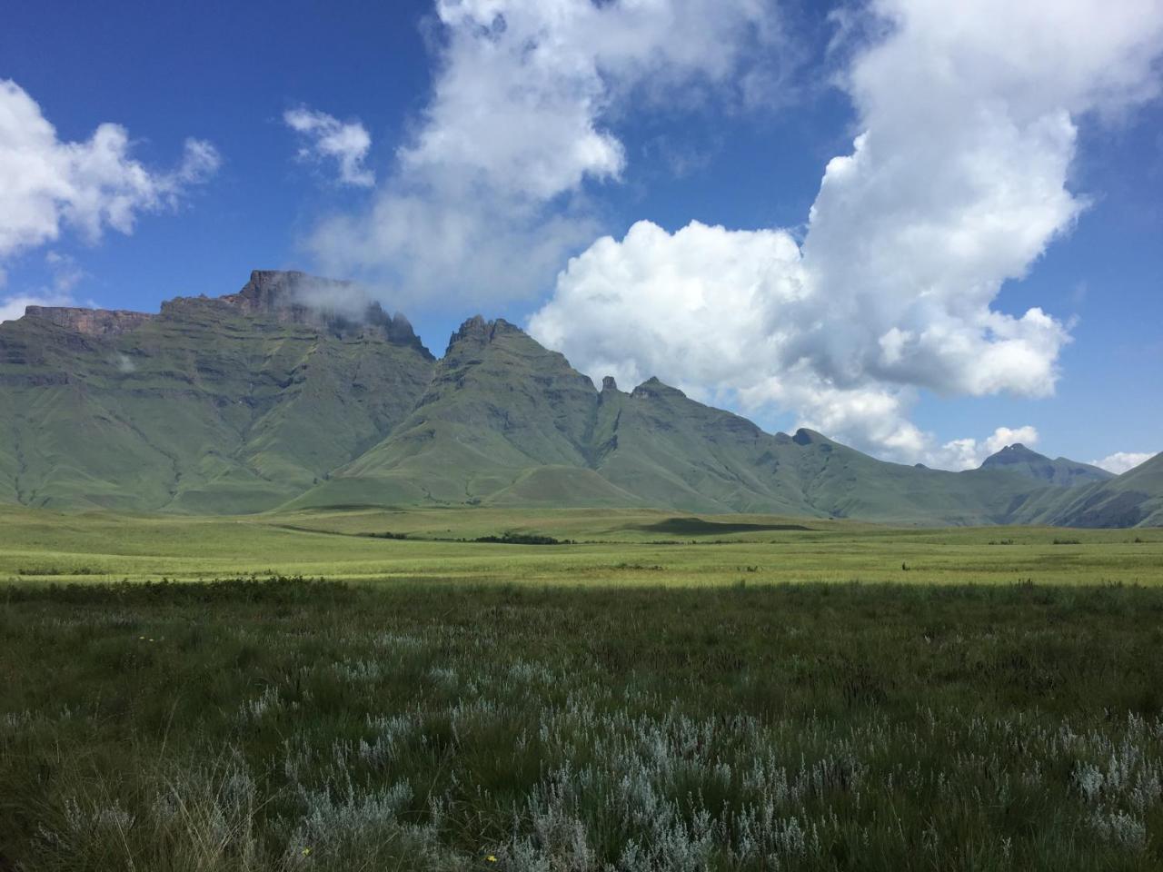 Drakensberg Inkosana Lodge Champagne Valley Exterior photo